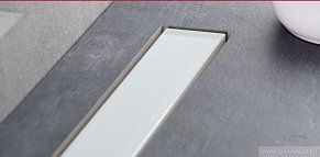 Confluo Frameless Line 650 White Glass Линейный трап PESTAN